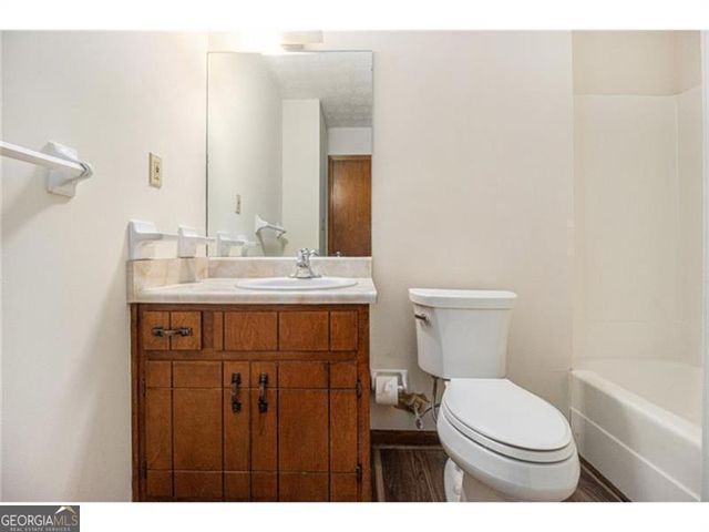 175 Slicky Rock Court, Riverdale, GA 30274