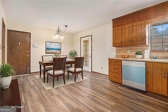 175 Slicky Rock Court, Riverdale, GA 30274