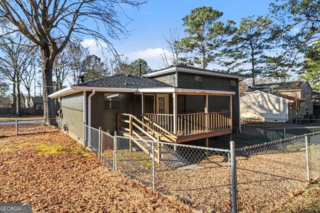 175 Slicky Rock Court, Riverdale, GA 30274