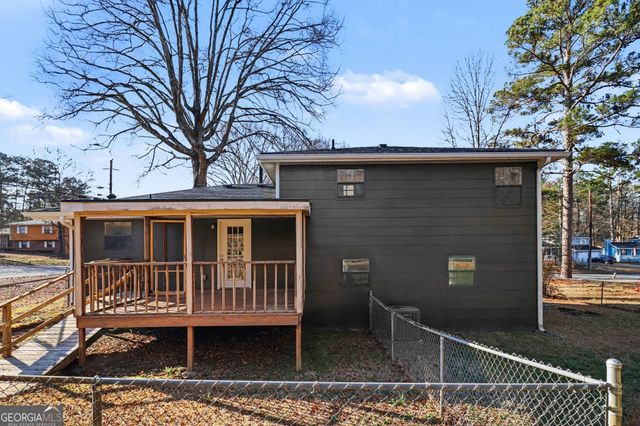 175 Slicky Rock Court, Riverdale, GA 30274