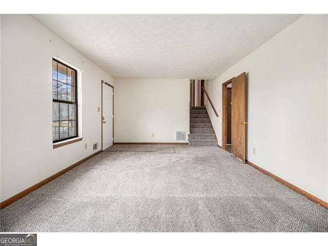 175 Slicky Rock Court, Riverdale, GA 30274