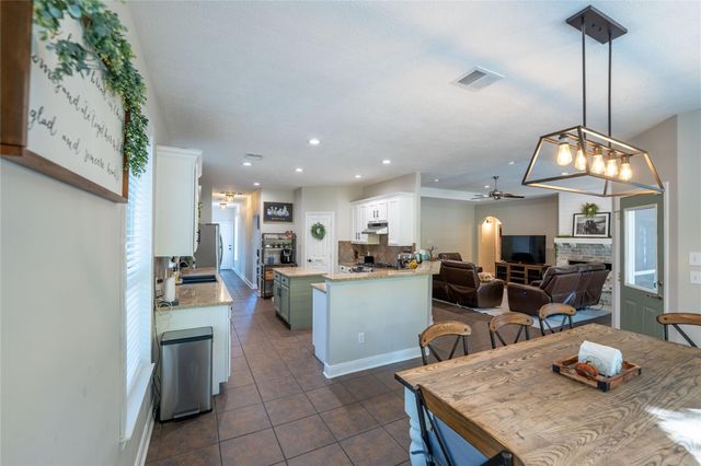 7511 Millies Run Road, Montgomery, TX 77316