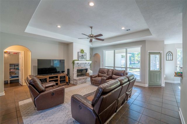 7511 Millies Run Road, Montgomery, TX 77316