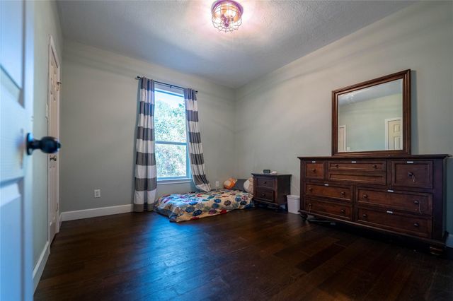 7511 Millies Run Road, Montgomery, TX 77316