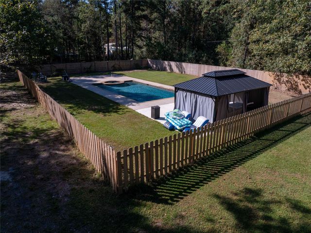 7511 Millies Run Road, Montgomery, TX 77316