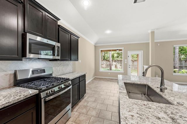 34 Sawbridge Circle, The Woodlands, TX 77389