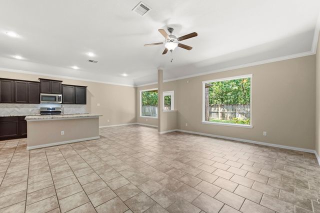 34 Sawbridge Circle, The Woodlands, TX 77389