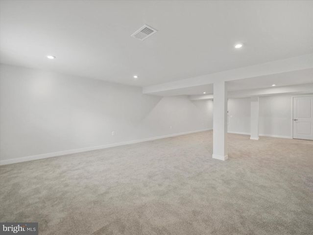 1864 SHANNON DR S, Greencastle, PA 17225