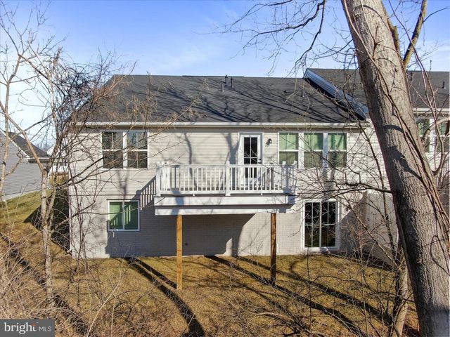 1864 SHANNON DR S, Greencastle, PA 17225