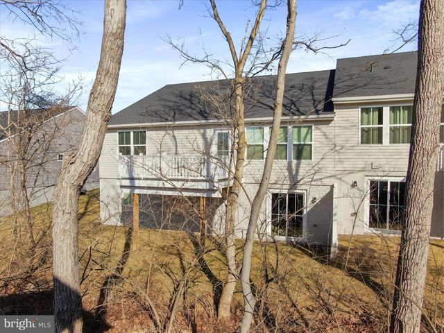 1864 SHANNON DR S, Greencastle, PA 17225