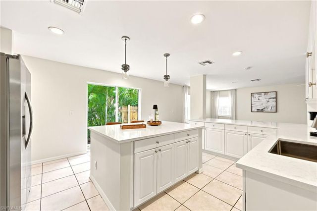 10650 Ragsdale ST, Bonita Springs, FL 34135