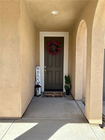 12686 Alveda, Victorville, CA 92394