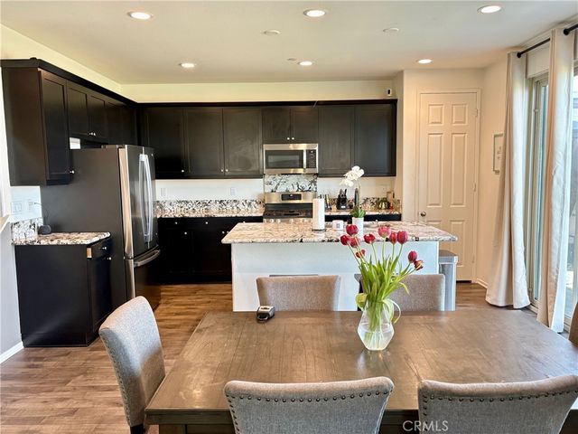 12686 Alveda, Victorville, CA 92394