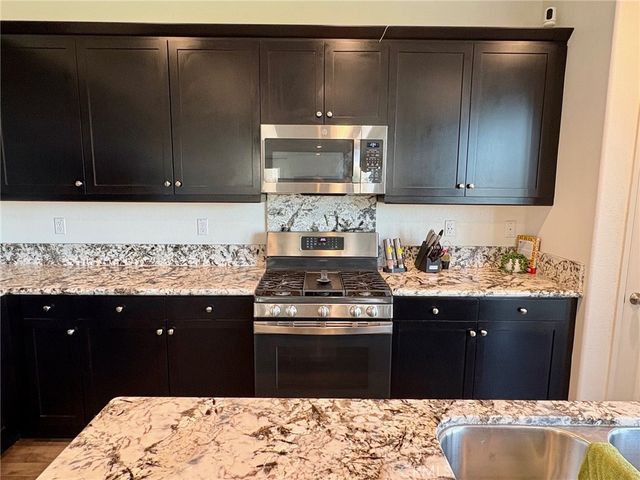 12686 Alveda, Victorville, CA 92394