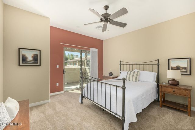 815 E ROSE Lane 129, Phoenix, AZ 85014