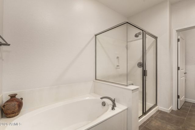 815 E ROSE Lane 129, Phoenix, AZ 85014