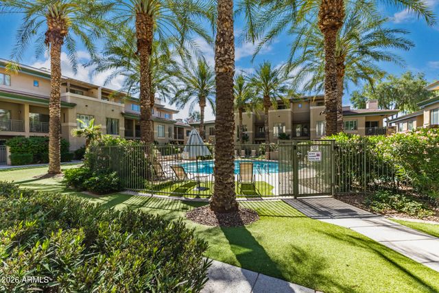 815 E ROSE Lane 129, Phoenix, AZ 85014