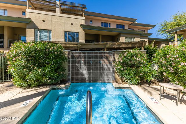 815 E ROSE Lane 129, Phoenix, AZ 85014