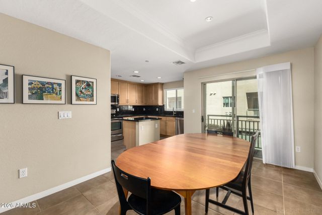 815 E ROSE Lane 129, Phoenix, AZ 85014