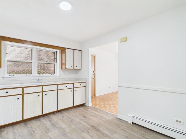 11219 S King Drive 1F, Chicago, IL 60628
