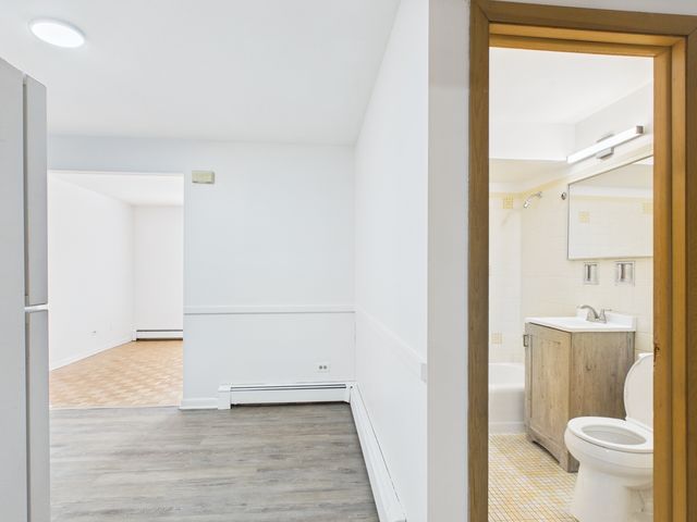 11219 S King Drive 1F, Chicago, IL 60628