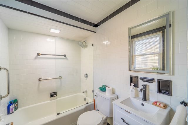 133 Chaplin Avenue, Pawtucket, RI 02861