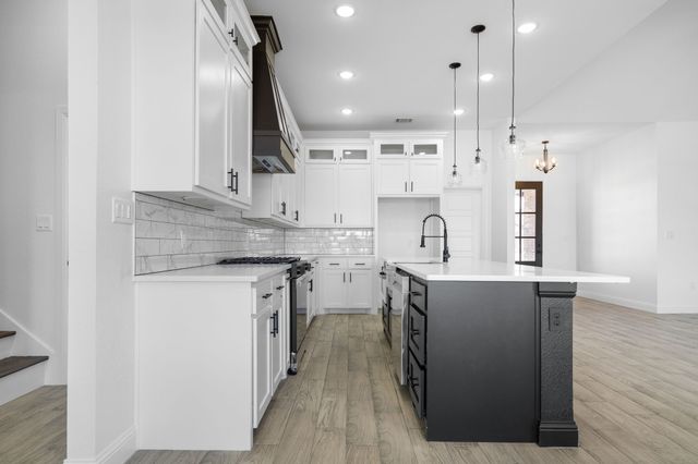 8636 Kassandra Drive, Sanger, TX 76266