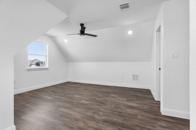 8636 Kassandra Drive, Sanger, TX 76266