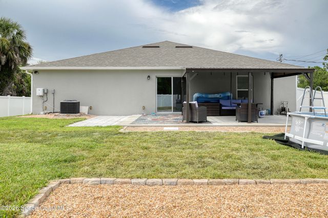 102 Fayetteville Street SW, Palm Bay, FL 32908