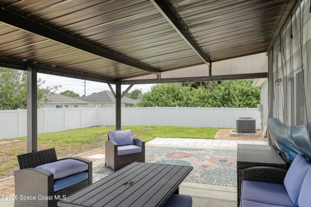 102 Fayetteville Street SW, Palm Bay, FL 32908