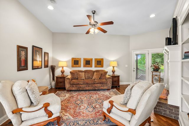 4228 Thoroughbred Ln, Murfreesboro, TN 37127