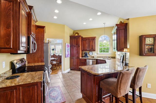 4228 Thoroughbred Ln, Murfreesboro, TN 37127
