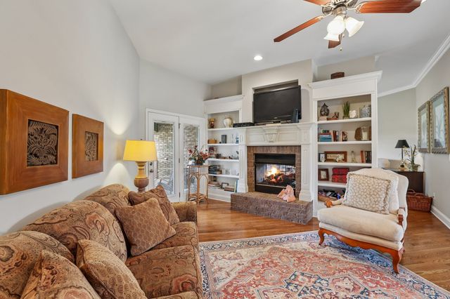 4228 Thoroughbred Ln, Murfreesboro, TN 37127