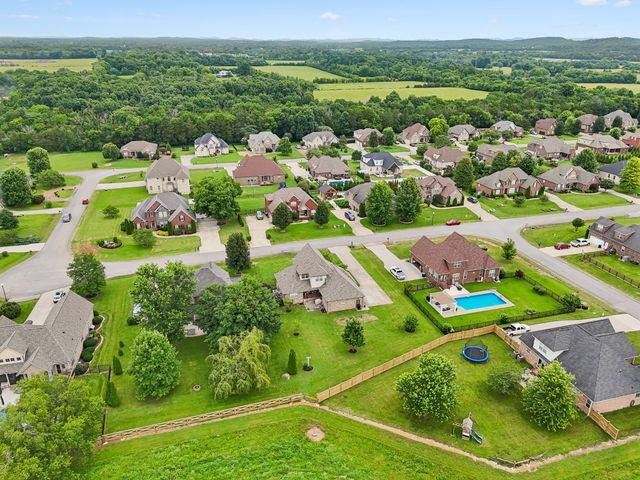 4228 Thoroughbred Ln, Murfreesboro, TN 37127