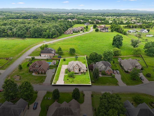 4228 Thoroughbred Ln, Murfreesboro, TN 37127