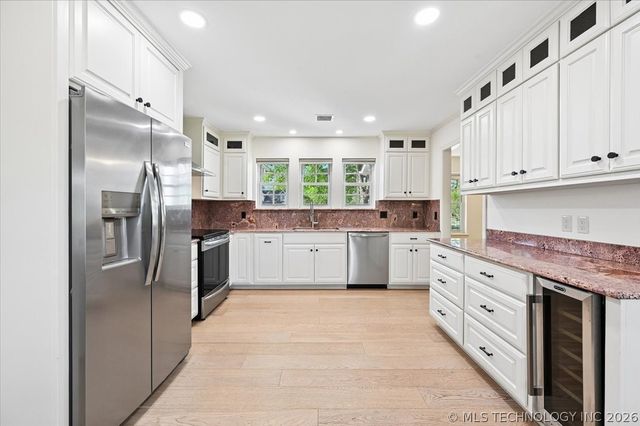 8302 E Browning Avenue, Claremore, OK 74019