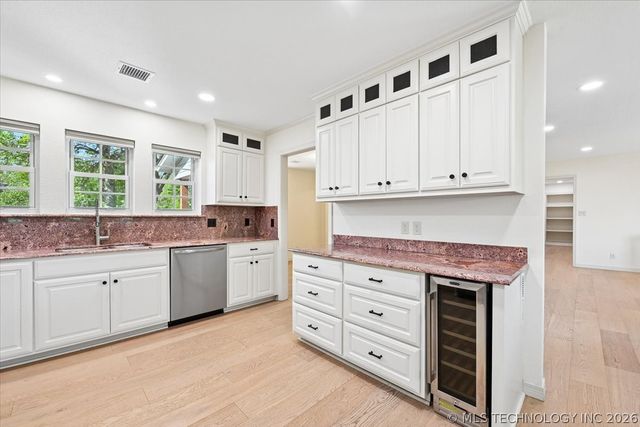 8302 E Browning Avenue, Claremore, OK 74019