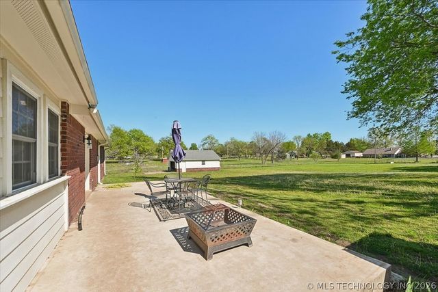 8302 E Browning Avenue, Claremore, OK 74019