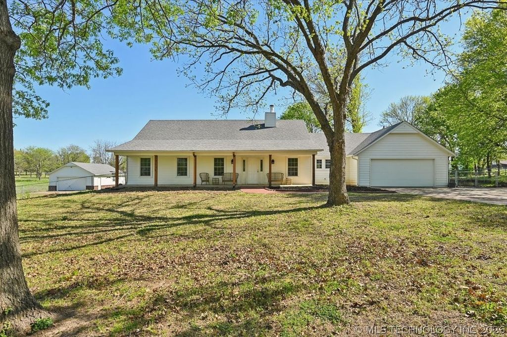 8302 E Browning Avenue, Claremore, OK 74019