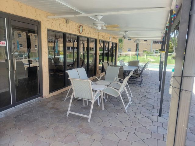 218 DOGWOOD CIRCLE 218, Seminole, FL 33777