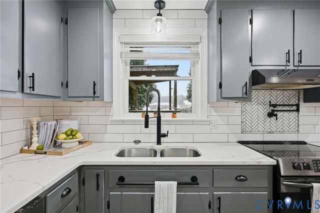 7437 Ridgeview Rd, Mechanicsville, VA 23111