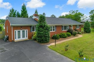 7437 Ridgeview Rd, Mechanicsville, VA 23111