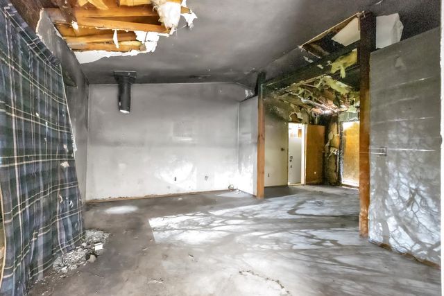 10121 Valley Dr, Rough And Ready, CA 95975