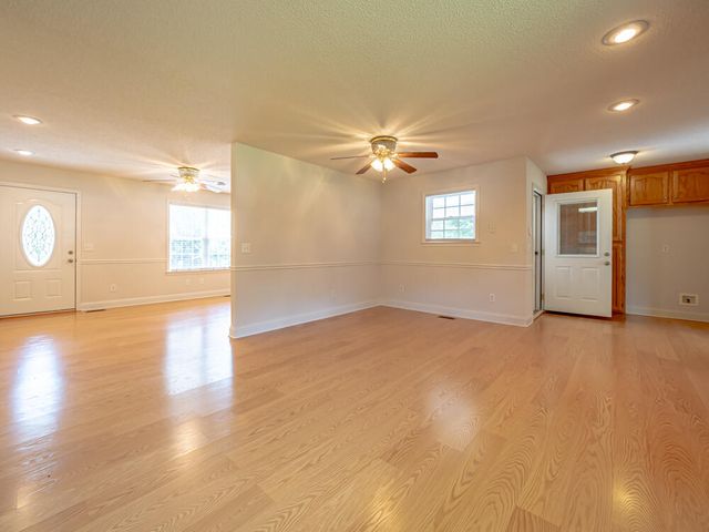 4275 Brabham Drive, Dalzell, SC 29040