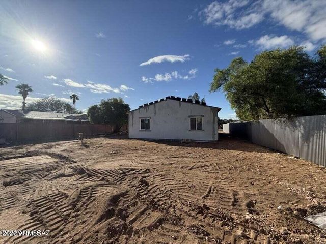 822 W Florence Street, Tucson, AZ 85705