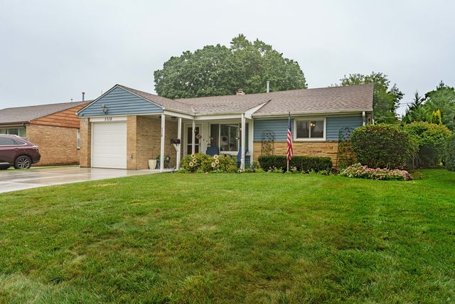 1115 S 3rd Avenue, Des Plaines, IL 60016