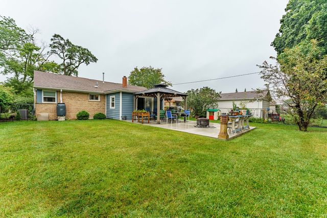 1115 S 3rd Avenue, Des Plaines, IL 60016