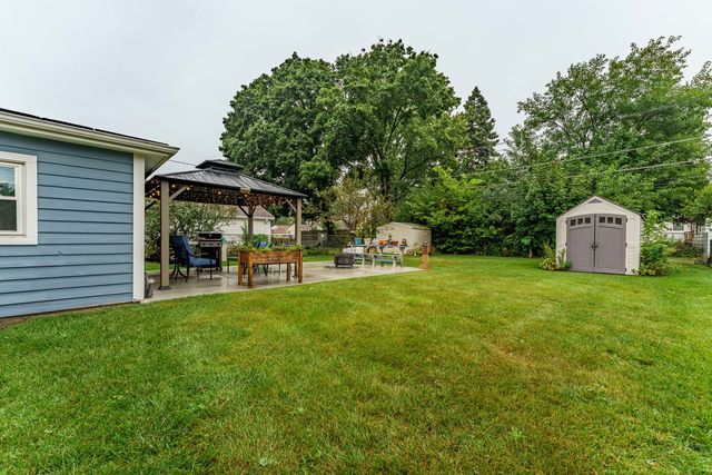 1115 S 3rd Avenue, Des Plaines, IL 60016