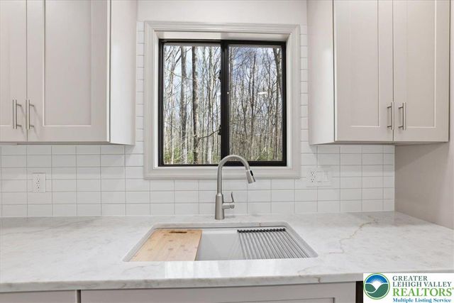 186 Timberlane Drive, Kidder Twp, PA 18210