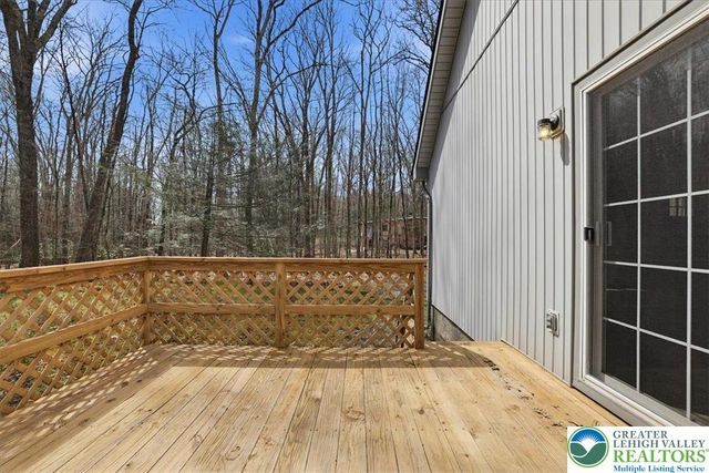186 Timberlane Drive, Kidder Twp, PA 18210